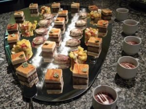 882471_555876547777008_610447000_o