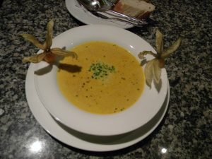 882964_555874501110546_1636199940_o (1)