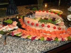 894660_555876361110360_243260419_o